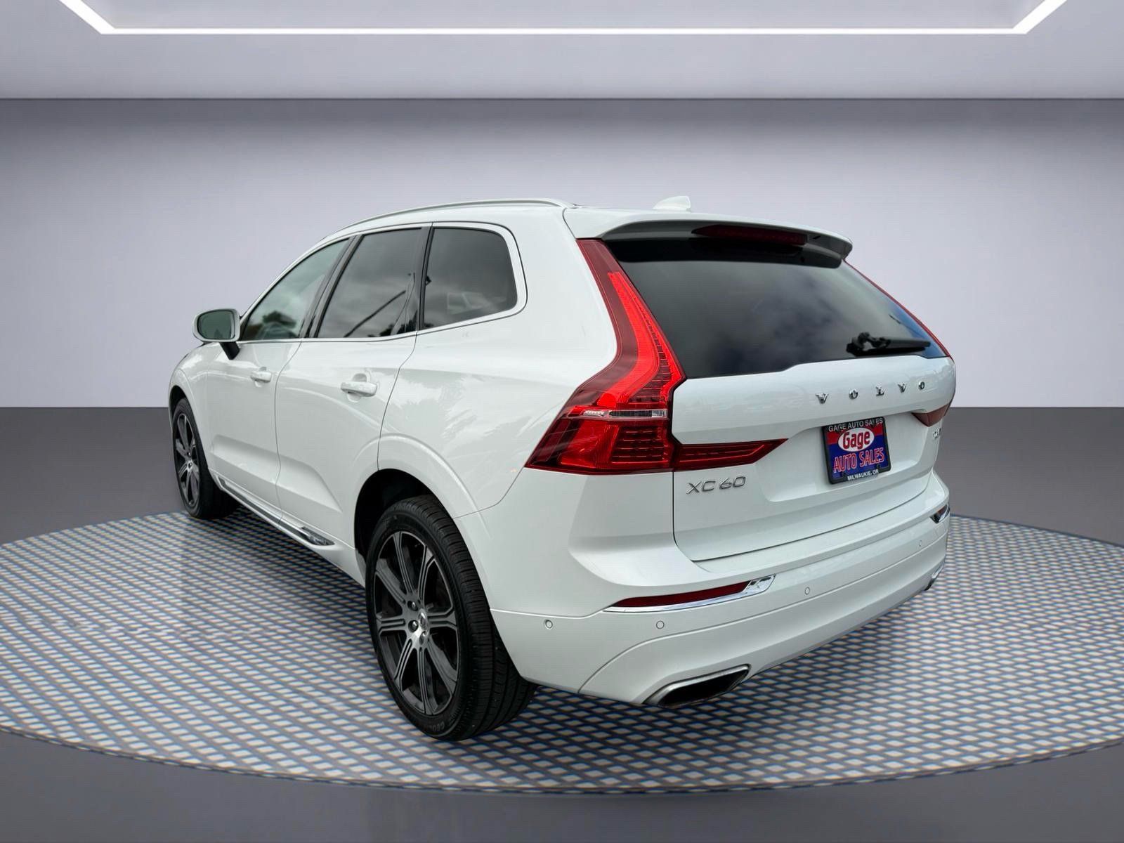 Used 2018 Volvo XC60 T6 Inscription w/ Convenience Package AWD/4WD image 4