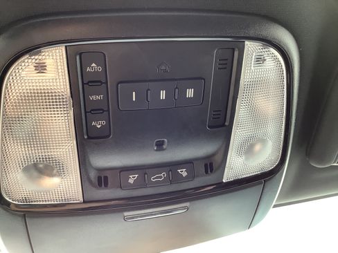 Used 2023 Dodge Durango GT AWD/4WD image 19