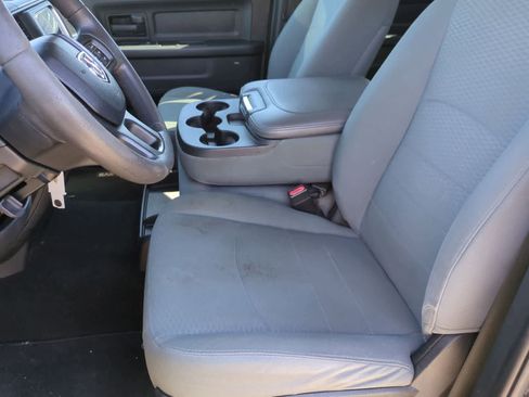 Used 2018 RAM 1500 ST w/ SXT Appearance Group AWD/4WD image 16
