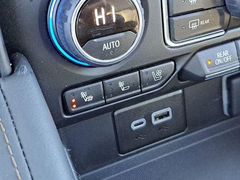 Used 2024 Chevrolet Suburban High Country w/ Max Trailering Package image 16