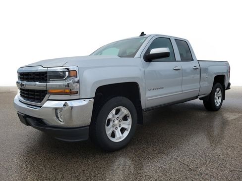 Used 2016 Chevrolet Silverado 1500 LT w/ All Star Edition image 2