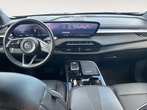 Certified 2025 Buick Enclave Preferred AWD/4WD image 10