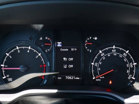 Used 2022 Toyota 4Runner SR5 AWD/4WD image 42