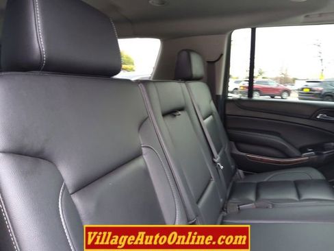 Used 2020 Chevrolet Suburban LT image 38