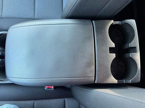 Used 2024 Chevrolet Colorado Trail Boss w/ Technology Package image 28