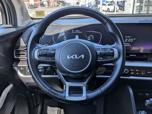 Used 2024 Kia Sportage EX image 13
