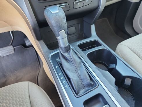 Used 2017 Ford Escape SE w/ Equipment Group 201A image 23