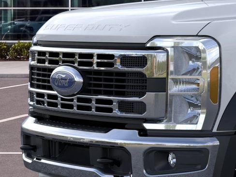 New 2026 Ford F450 XL w/ XL Chrome Package RWD image 16