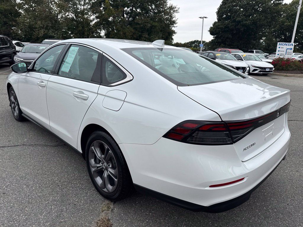Used 2024 Honda Accord EX image 6