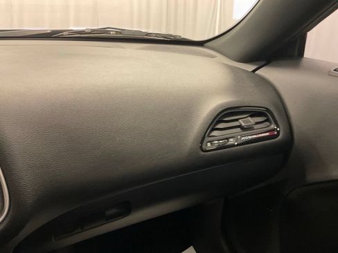 Used 2016 Dodge Challenger R/T Scat Pack w/ Leather Interior Group RWD image 29