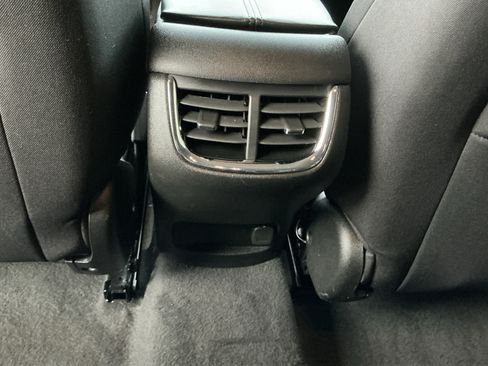 Used 2024 Chevrolet Malibu LT image 28