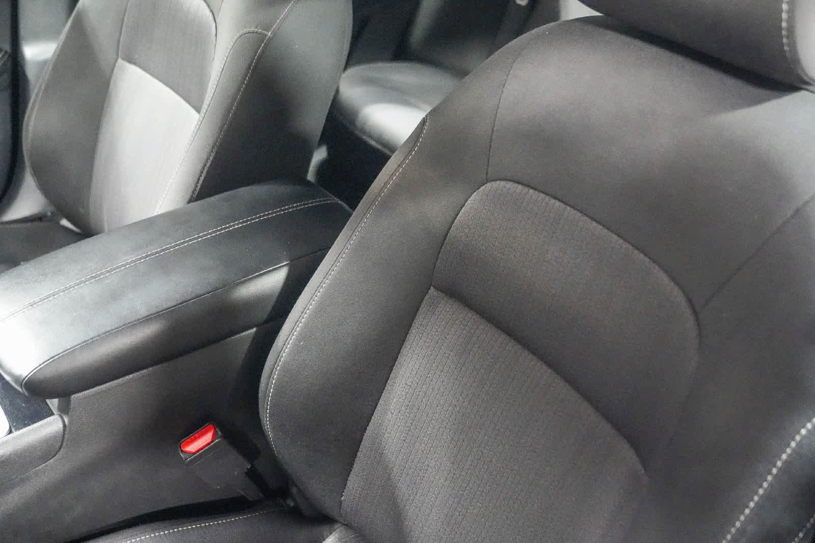 Used 2024 Nissan Altima 2.5 SV FWD image 23