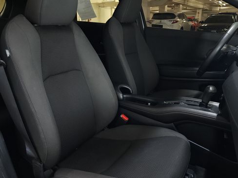 Used 2021 Honda HR-V Sport image 24