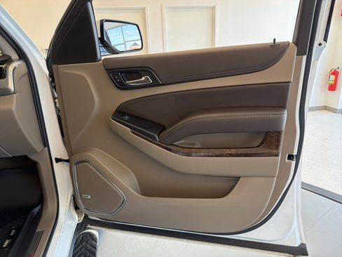 Used 2019 Chevrolet Tahoe LT image 46