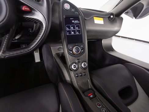 Used 2014 McLaren P1 image 27