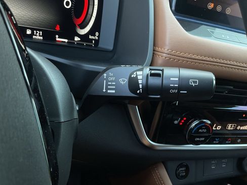 New 2026 Nissan Rogue Platinum w/ Platinum Premium Package AWD/4WD image 38