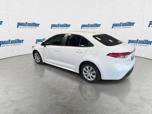 Used 2023 Toyota Corolla LE FWD image 8