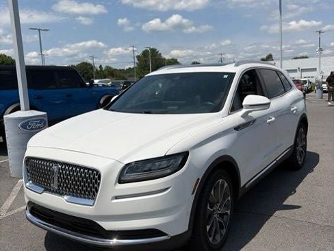 Used 2023 Lincoln Nautilus Reserve FWD image 3