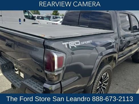Used 2021 Toyota Tacoma TRD Sport w/ Technology Package RWD image 5