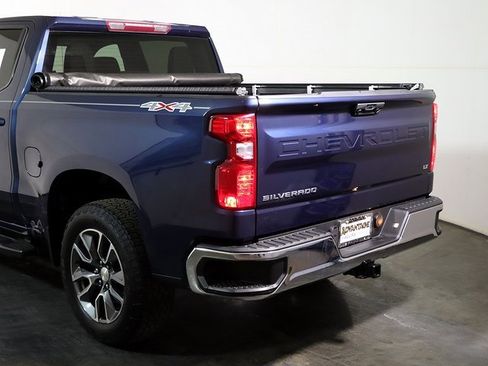 Used 2023 Chevrolet Silverado 1500 LT image 12