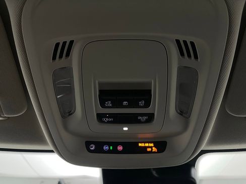 Used 2023 Buick Envision Essence w/ Sport Touring Package FWD image 25