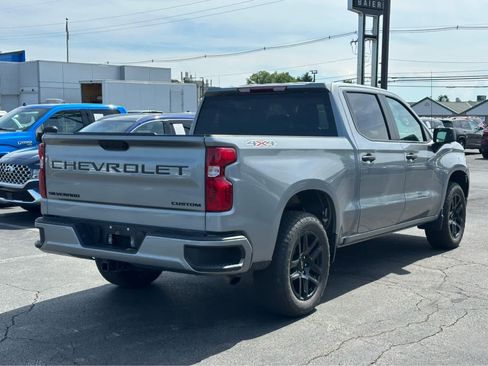 Used 2023 Chevrolet Silverado 1500 Custom w/ LPO, Dark Essentials Package AWD/4WD image 7