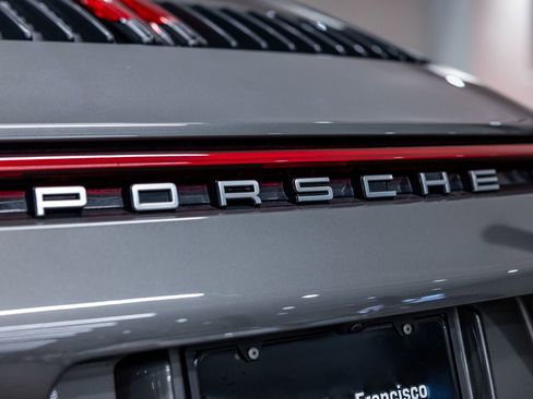 Certified 2020 Porsche 911 Carrera S RWD image 23