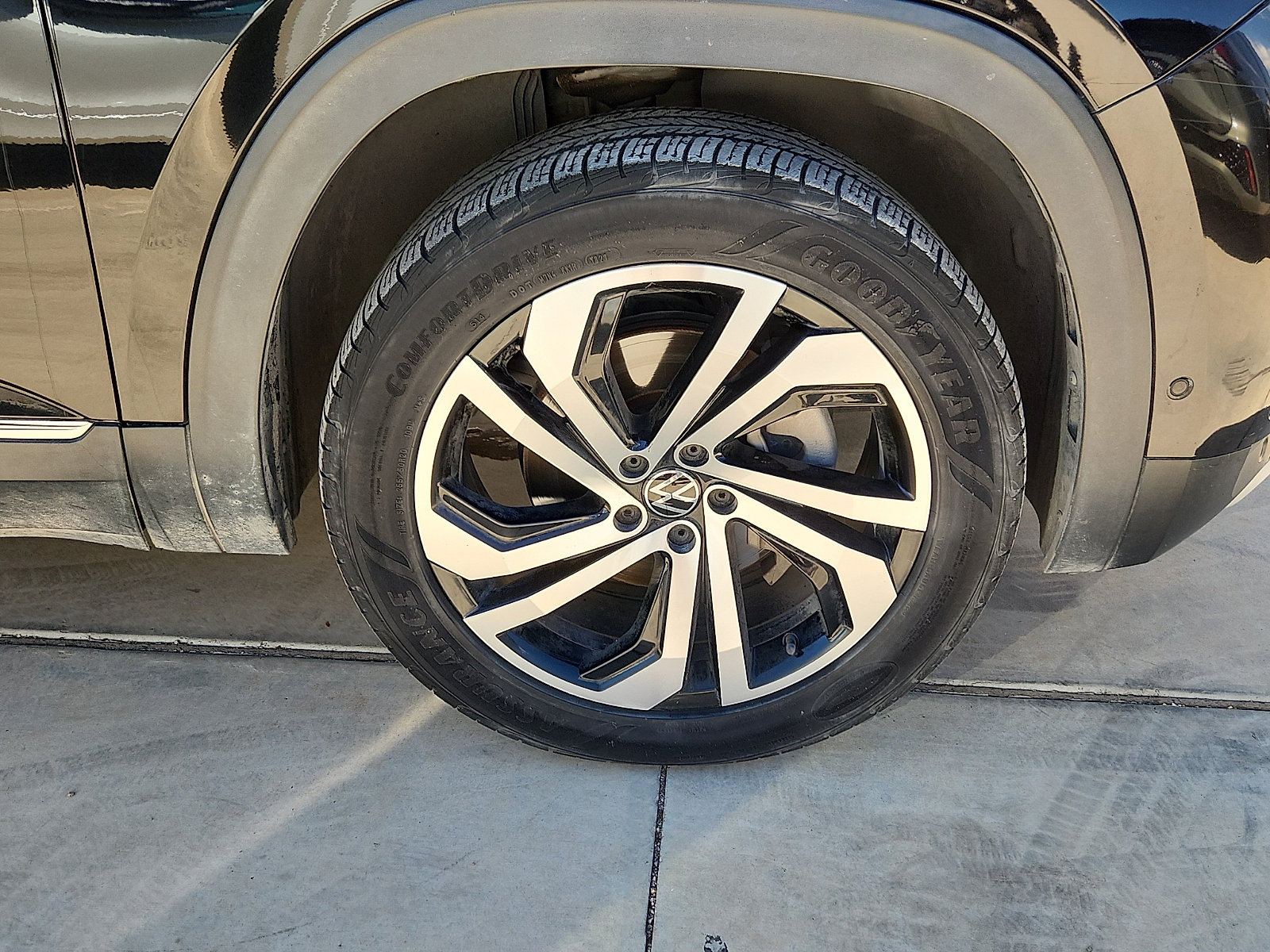 Used 2021 Volkswagen Atlas SEL Premium w/ MDO Package (Bench Seat) AWD/4WD image 7