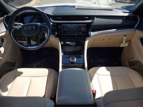 New 2026 Jeep Grand Cherokee L Limited w/ Limited Altitude Package image 18