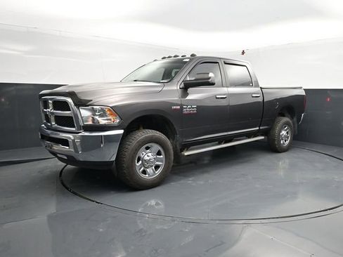 Used 2017 RAM 2500 SLT AWD/4WD image 4