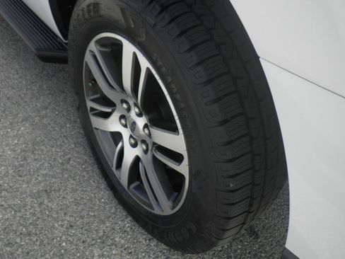 Certified 2024 Ford Expedition Max Limited image 12