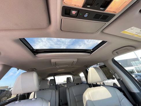 Used 2021 Honda Pilot Touring image 30