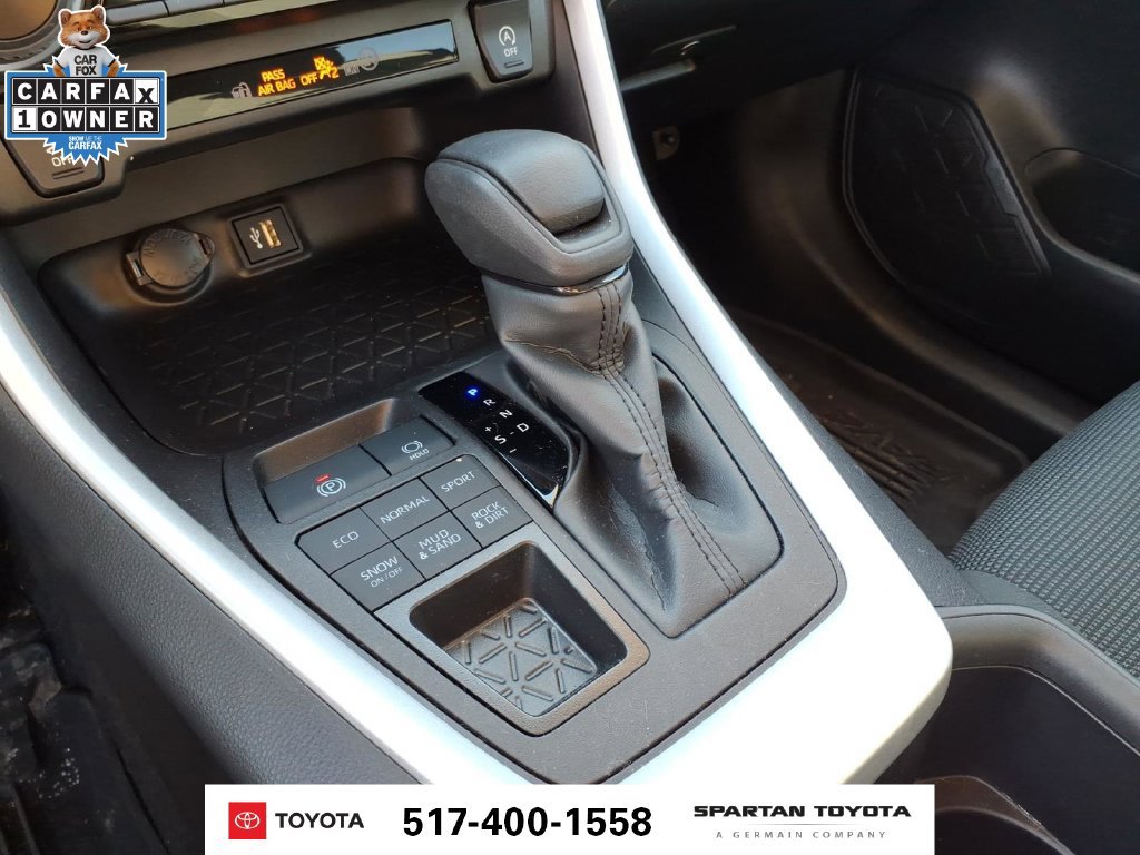 Used 2024 Toyota RAV4 LE AWD/4WD image 22