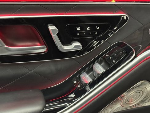 Certified 2023 Mercedes-Benz S 500 4MATIC image 21