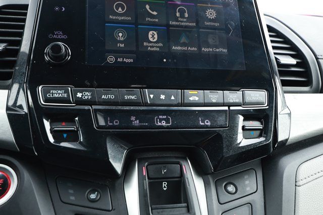 Used 2018 Honda Odyssey Touring image 18