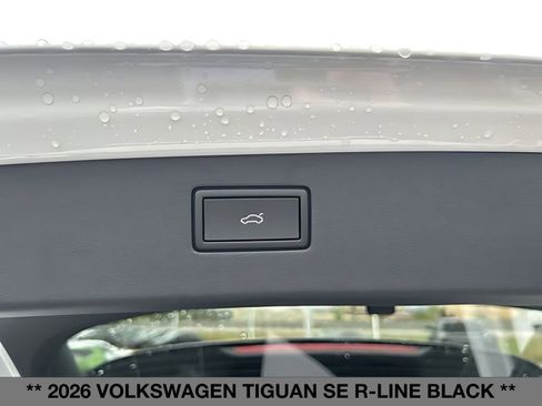 New 2026 Volkswagen Tiguan SE R-Line AWD/4WD image 16