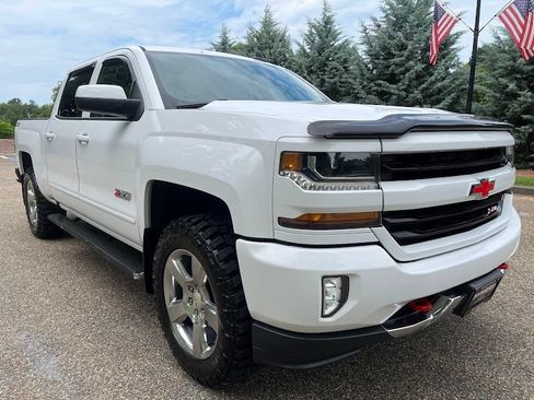 Used 2017 Chevrolet Silverado 1500 LT w/ All Star Edition AWD/4WD image 34