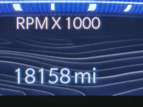 Used 2024 Jeep Grand Cherokee L Limited w/ Black Appearance Package image 2