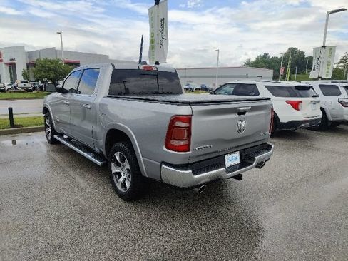 Used 2019 RAM 1500 Laramie AWD/4WD image 13