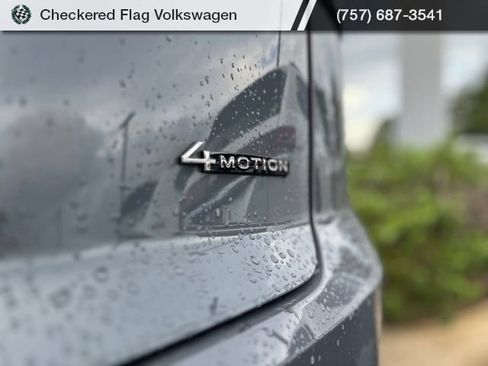 Used 2025 Volkswagen Atlas Cross Sport SEL AWD/4WD image 10
