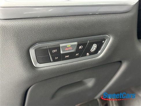 Used 2023 BMW X7 M60i w/ Executive Package image 23