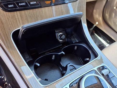 Used 2018 Mercedes-Benz GLC 300 image 27