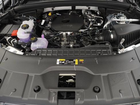 New 2026 Jeep Grand Cherokee Altitude AWD/4WD image 38