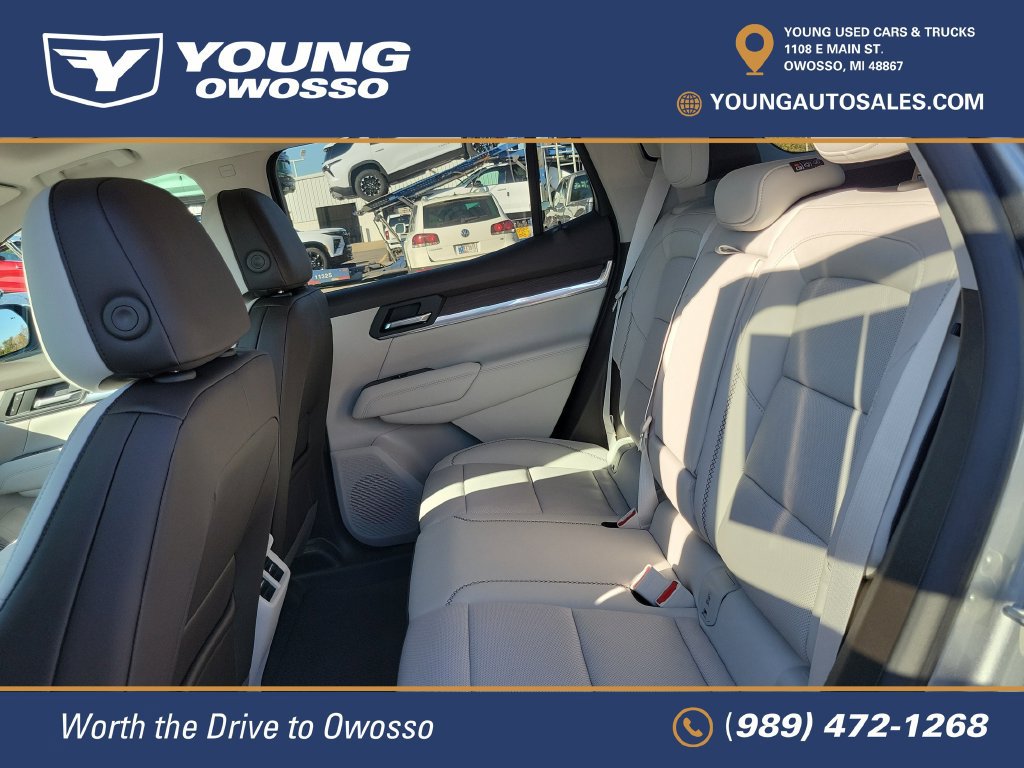 Used 2026 GMC Terrain Denali AWD/4WD image 30