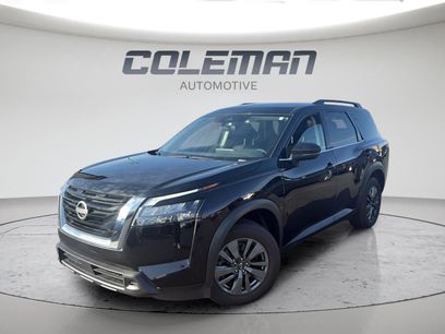 Used 2024 Nissan Pathfinder SV