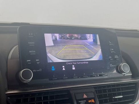 Used 2018 Honda Accord LX image 13