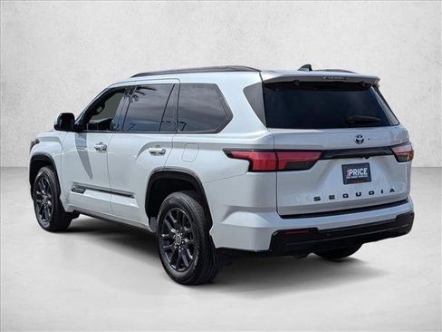 Used 2023 Toyota Sequoia Platinum AWD/4WD image 9
