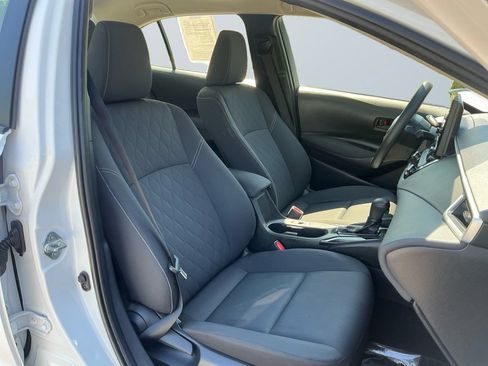 Used 2023 Toyota Corolla LE FWD image 16