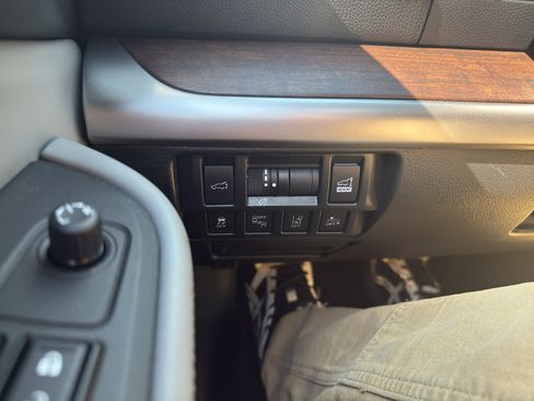 Used 2018 Subaru Outback 2.5i Limited image 15