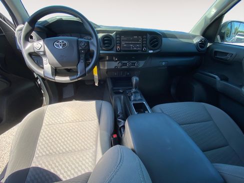 Used 2022 Toyota Tacoma SR w/ SR Convenience Package RWD image 11